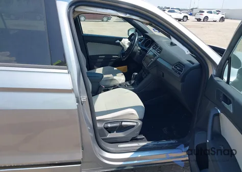 2020 Volkswagen Tiguan 2.0T Se/2.0T Se R-Line Black/2.0T Sel from USA, damaged, VIN 3VV2B7AX7LM127578